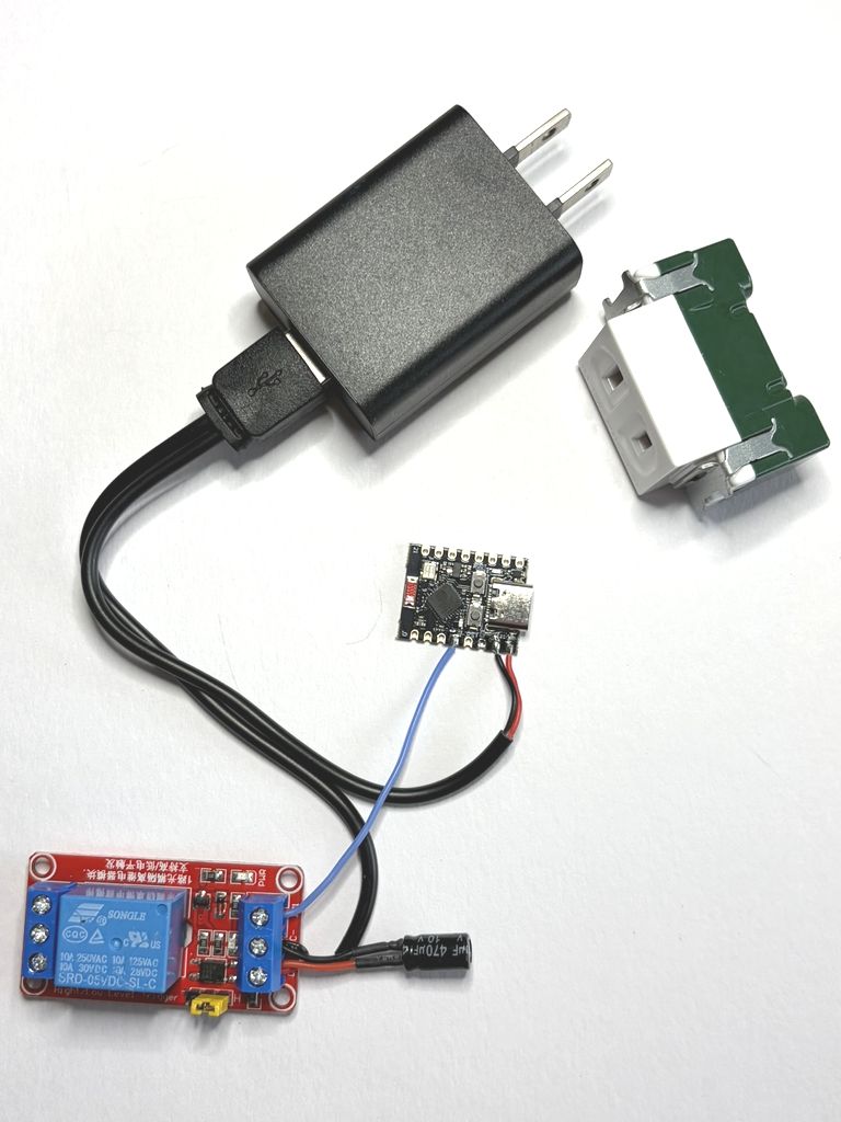 USB電源からESP32とリレー基板へ接続した全体写真