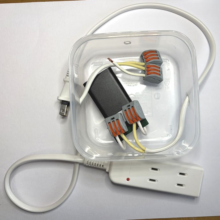 100V入力側の接続