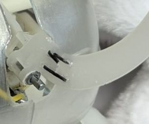 尻尾の両側から芯を入れて補修したところ